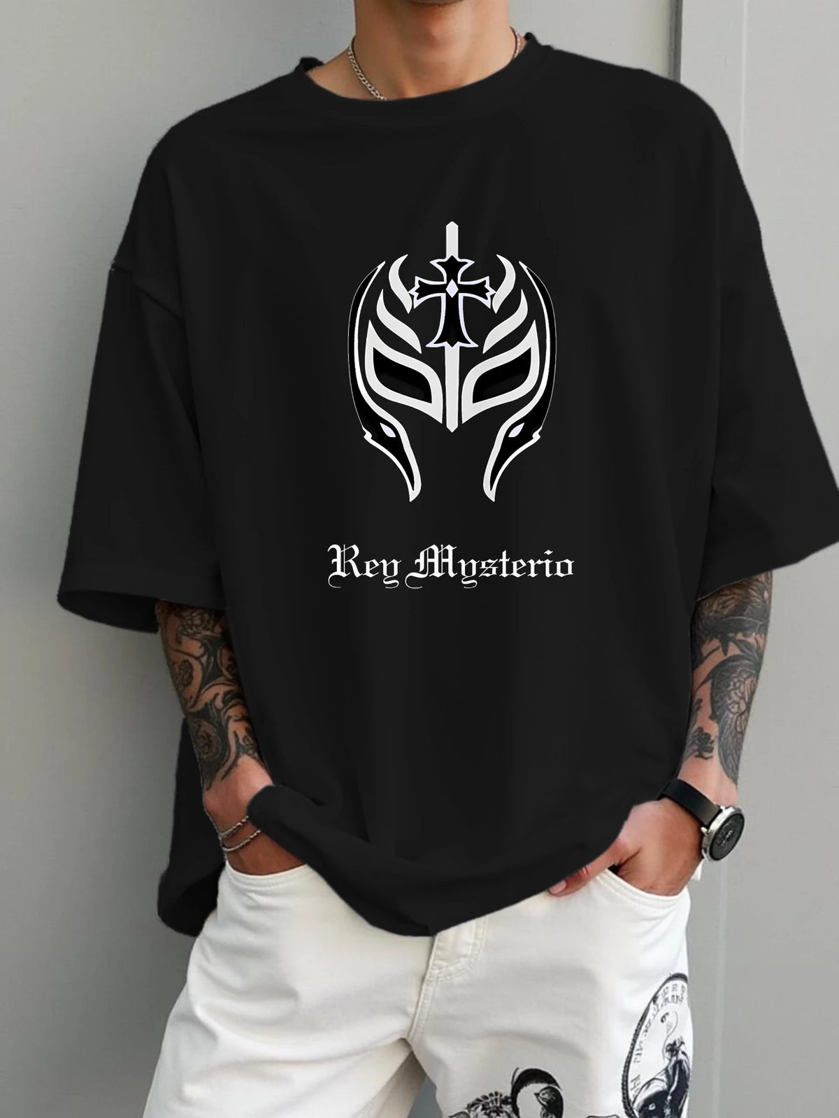 Trendy short-sleeved black T-shirt Printed Mysterious Mask and Rey Mysterio Text Suitable for Street Sports
